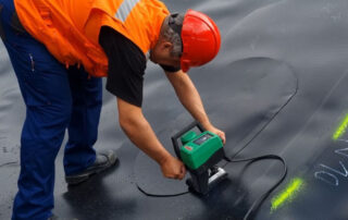 Geomembrane Welding vs Adhesive Seaming