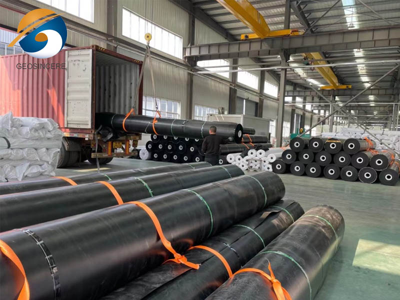 BPM GEOSYNTHETICS Geomembrane delivery