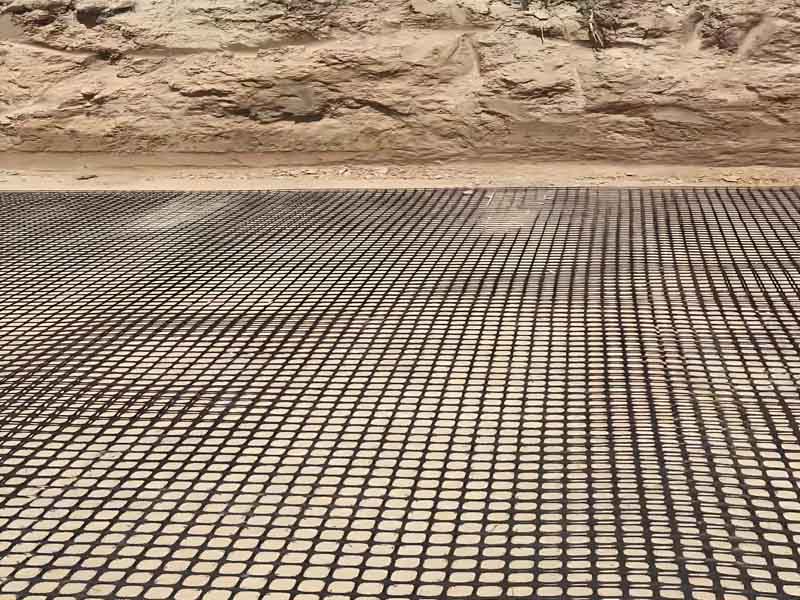 Gravel Ground Grid PP Biaxial Geogrid for Road Soil Stabilizer